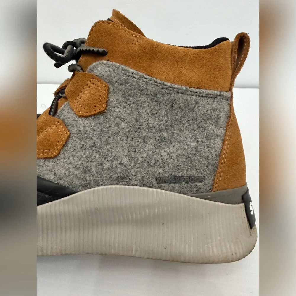 Sorel Women's Out N About IV Classic Waterproof Boots - 9 - Picture 2 of 11